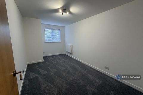 2 bedroom flat to rent, Chartwell Lodge, Beckenham, Kent, BR3