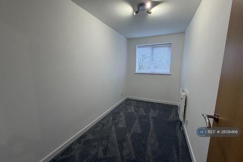 2 bedroom flat to rent, Chartwell Lodge, Beckenham, Kent, BR3
