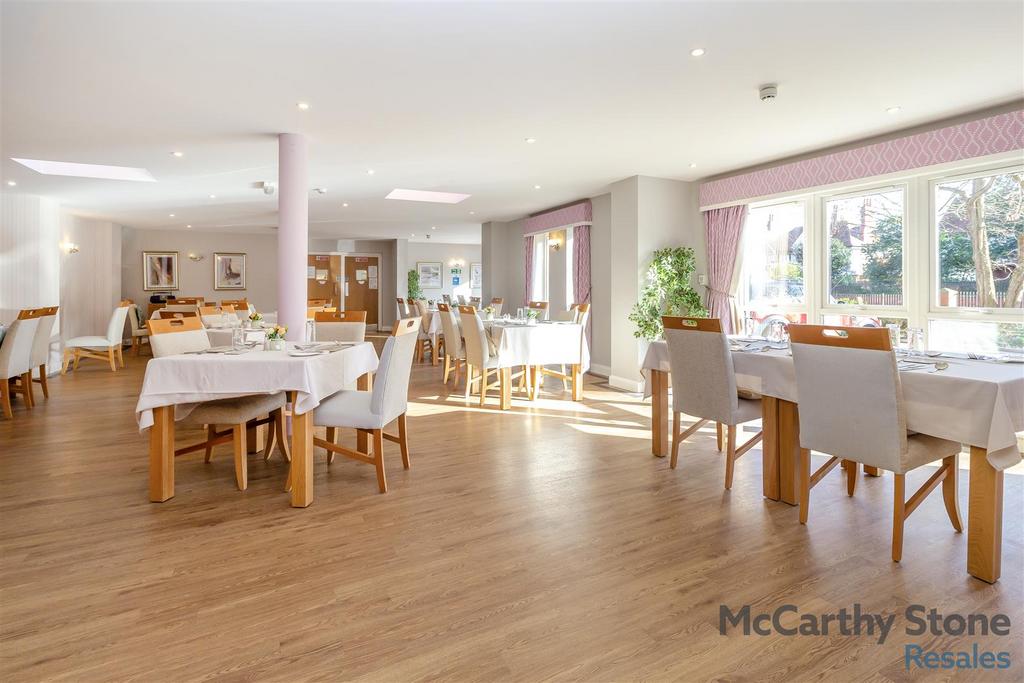 8679578-interior01.jpg