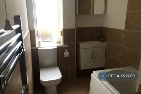 2 bedroom flat to rent, Benton Road, Newcastle Upon Tyne, NE7
