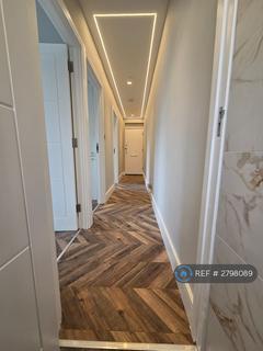 2 bedroom flat to rent, Hodder Drive, Greenford, UB6