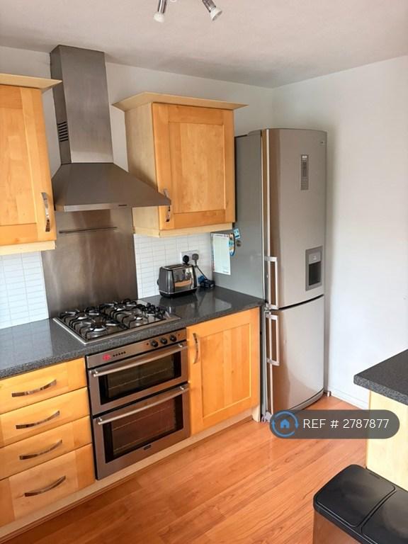 Kitchen - Right - 1st Floor