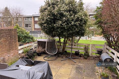 undefined, Haddon Court, Harpenden, AL5