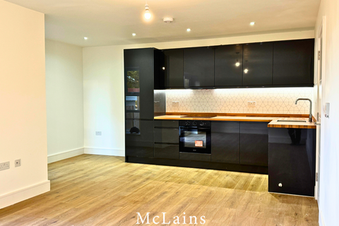 undefined, 2-Bed Flat on Seymour Ave, Luton, Bedfordshire, LU1