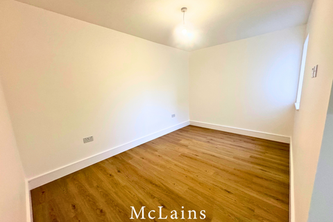 undefined, 2-Bed Flat on Seymour Ave, Luton, Bedfordshire, LU1