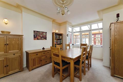 3 bedroom end of terrace house for sale, Strathfield Gardens, Barking