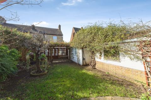 3 bedroom end of terrace house for sale, Strathfield Gardens, Barking