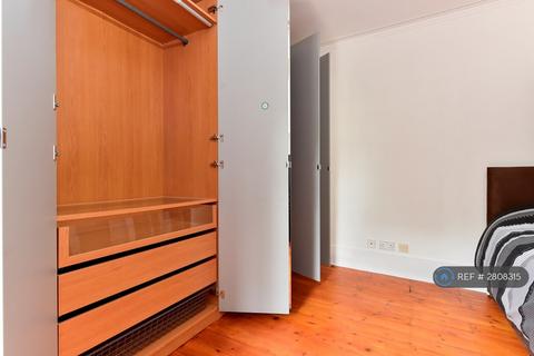 undefined, Park View Road, London, N17