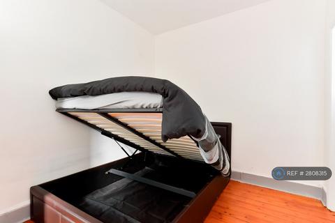 undefined, Park View Road, London, N17