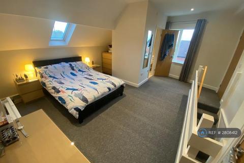 1 bedroom flat to rent, Welburn Drive, Leeds, LS16