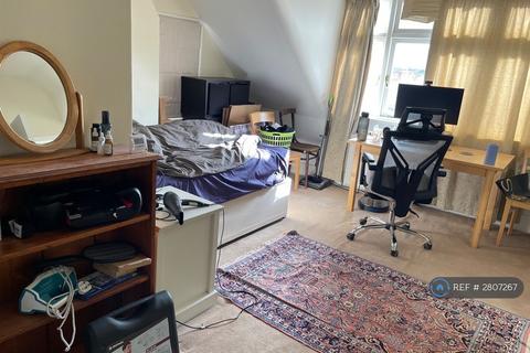 undefined, Warwick Road, London, W5