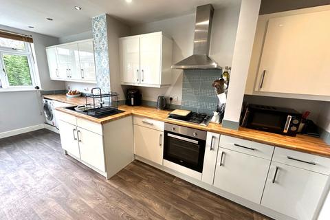 2 bedroom terraced house for sale, Fir Lane, Royton