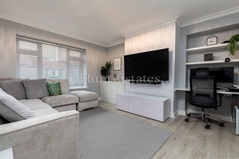 2 bedroom flat for sale, Apt 1, 2 Victoria Road