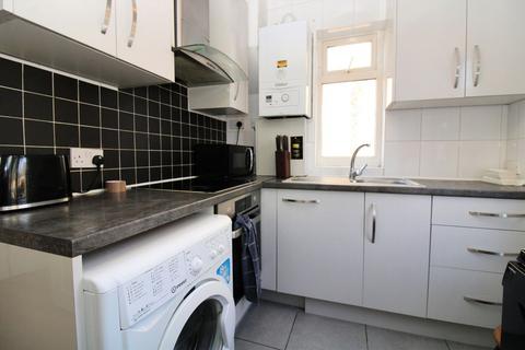 2 bedroom flat to rent, Riverside Gardens, Wembley HA0