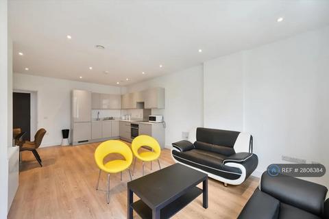 undefined, Aberfeldy Village; Canary Wharf, London, E14