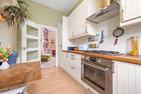 2 bedroom flat for sale, Stockwell Road, SW9