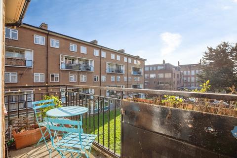 2 bedroom apartment for sale, East Street, London SE17