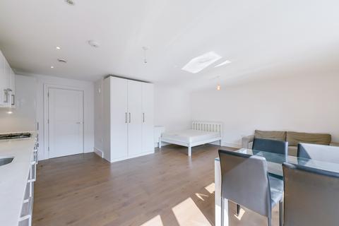 undefined, at GCP - London, Flat 24, Pechiney House, The Grove SL1