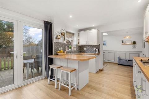 undefined, Birch Avenue, Evesham WR11
