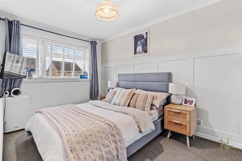 undefined, Birch Avenue, Evesham WR11