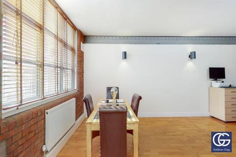 Studio for sale, Constantine Court, Fairclough Street, E1