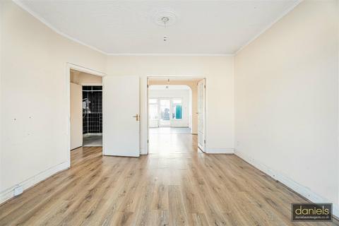 3 bedroom terraced house for sale, Eastcote Avenue, GREENFORD
