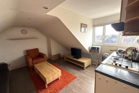 1 bedroom apartment to rent, Hale Lane, Mill Hill, NW7