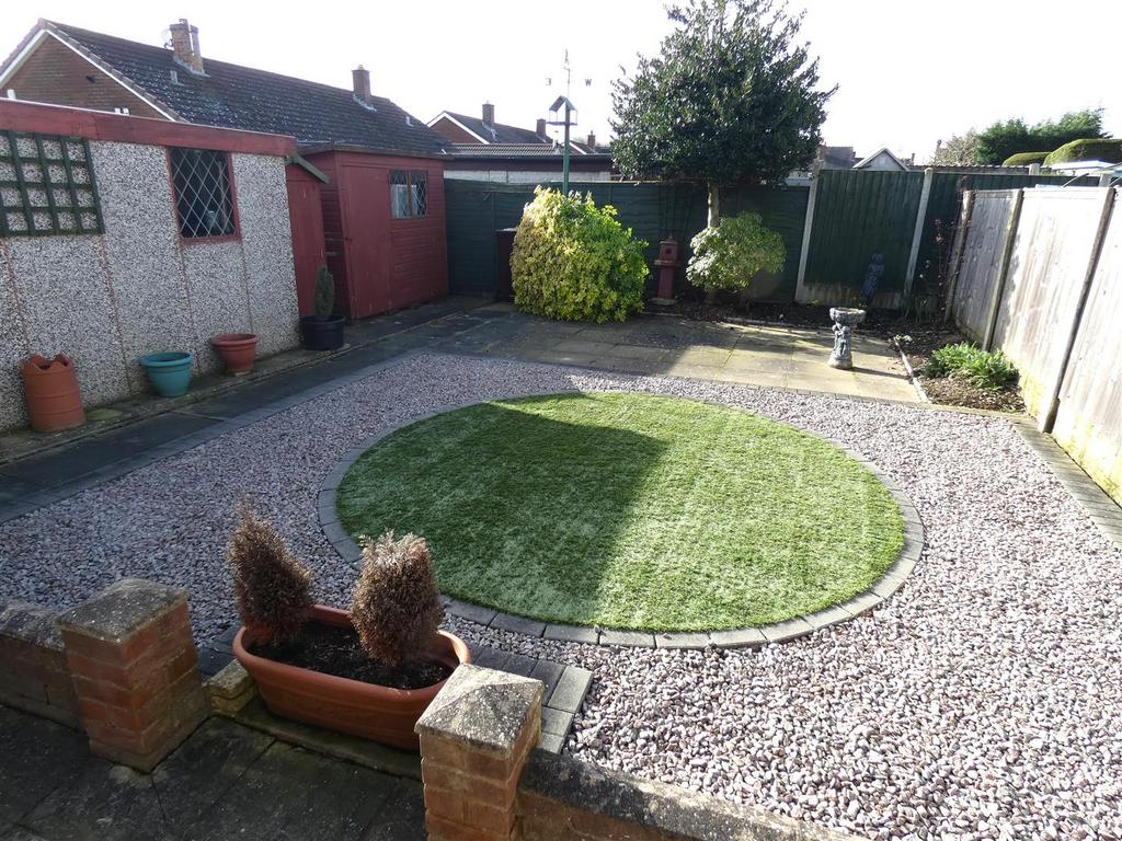 Garden 1.JPG
