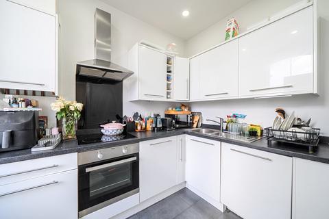 2 bedroom apartment for sale, King Henrys Road, Primrose Hill, NW3