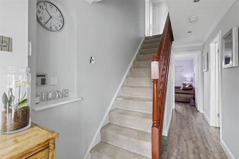 undefined, Jackdaw Close, Stevenage