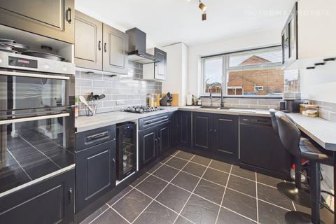 2 bedroom end of terrace house for sale, Bittern Drive, Bedfordshire SG18