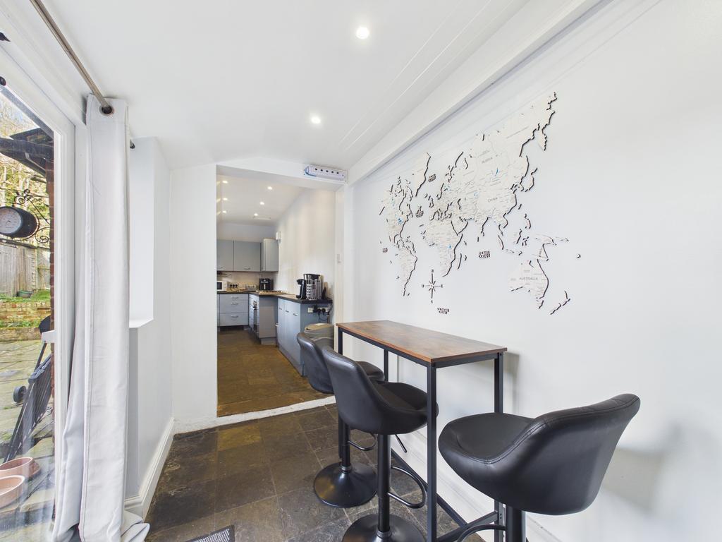 Breakfast Room