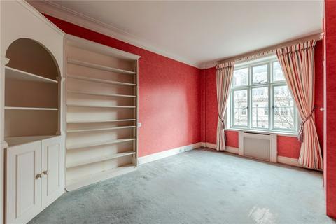 undefined, Chesterfield Gardens, London, W1J