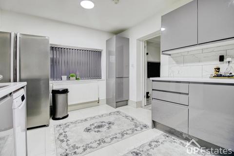 3 bedroom end of terrace house for sale, Proffitt Avenue, Courthouse Green, Coventry