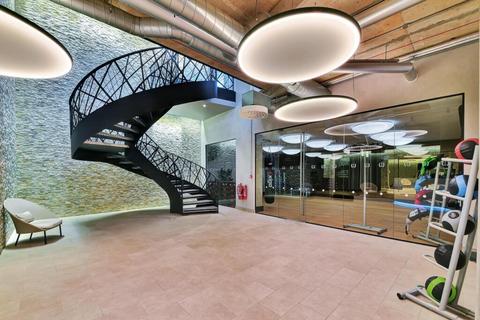 undefined, Ontario Tower, London E14