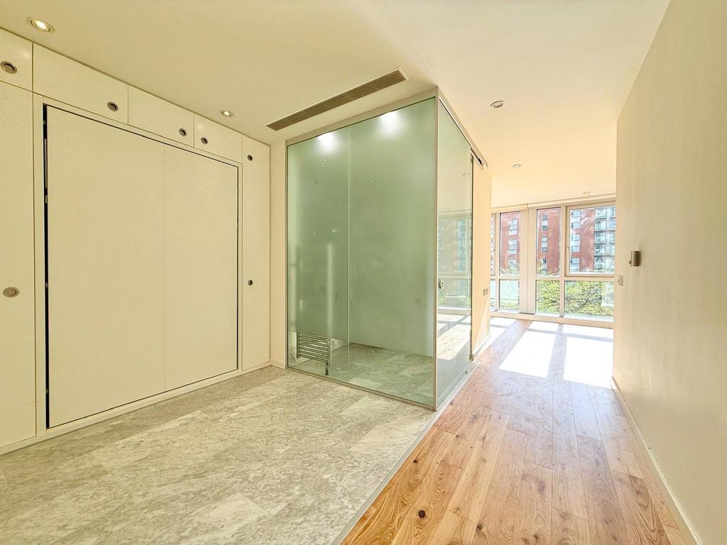 Apartment in London - View 3