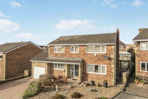 4 bedroom detached house for sale, Calder Close, West Yorkshire WF5