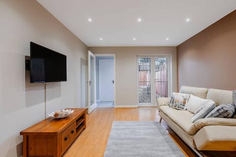 2 bedroom flat to rent, Spondon Road, N15, Tottenham, London, N15
