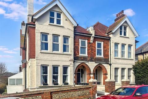 1 bedroom flat for sale, Moat Croft Road, Eastbourne