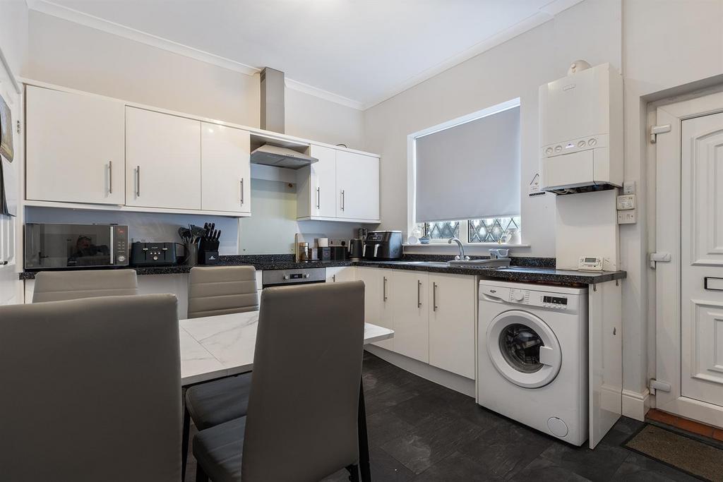 31 Eastwood Road, Sheffield 03 297.jpg