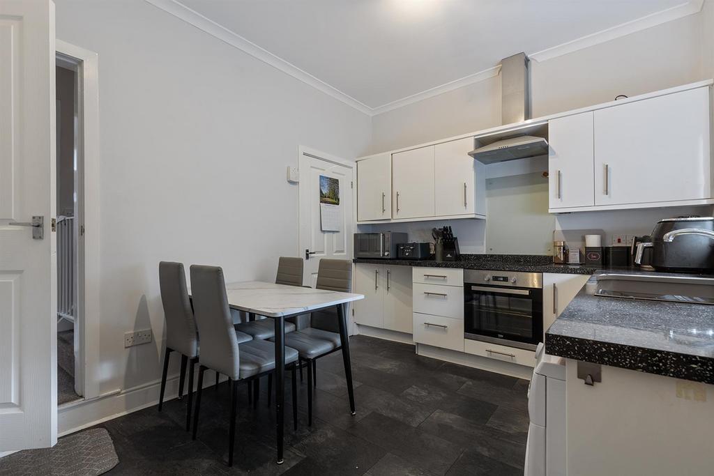 31 Eastwood Road, Sheffield 04 297.jpg