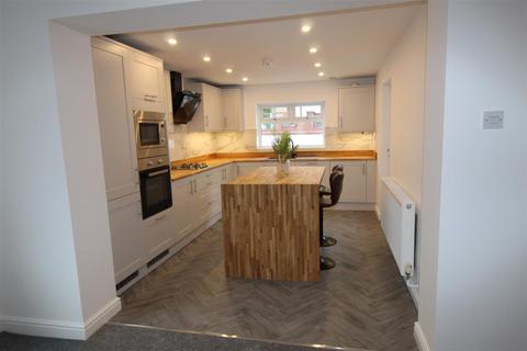 3 bedroom end of terrace house for sale, Mary Street West, Horwich, Bolton