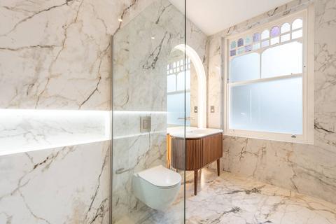 3 bedroom maisonette for sale, Chevening Road, Queen's Park, London, NW6