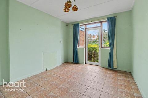 3 bedroom semi-detached house for sale, Greenways, Chelmsford