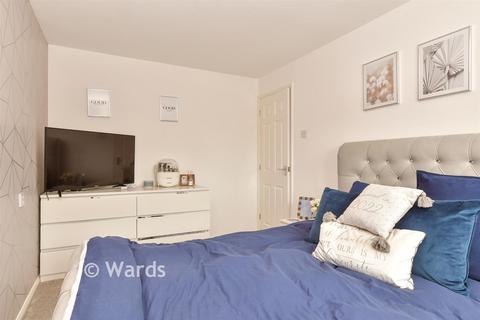 3 bedroom terraced house for sale, Moss Way, Dartford, Kent