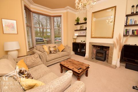3 bedroom terraced house for sale, Talbot Terrace, Lytham St. Annes, Lancashire