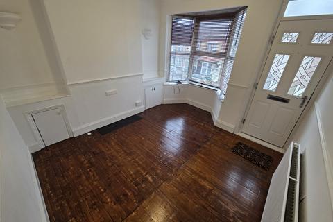 undefined, St Saviours Crescent, LUTON