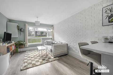 1 bedroom apartment to rent, Chislet Close, Beckenham, BR3