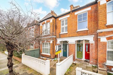 2 bedroom flat for sale, Midmoor Road, London SW12