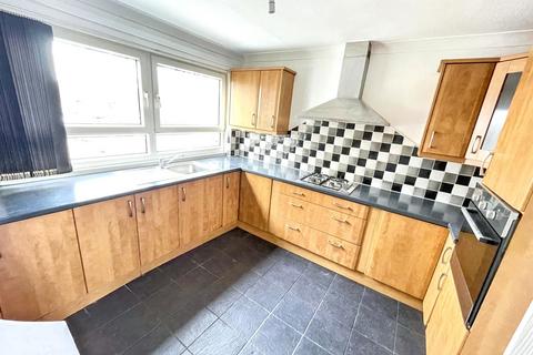4 bedroom maisonette for sale, Fawcett Way, Town Centre , South Shields, Tyne and Wear, NE33 1TT